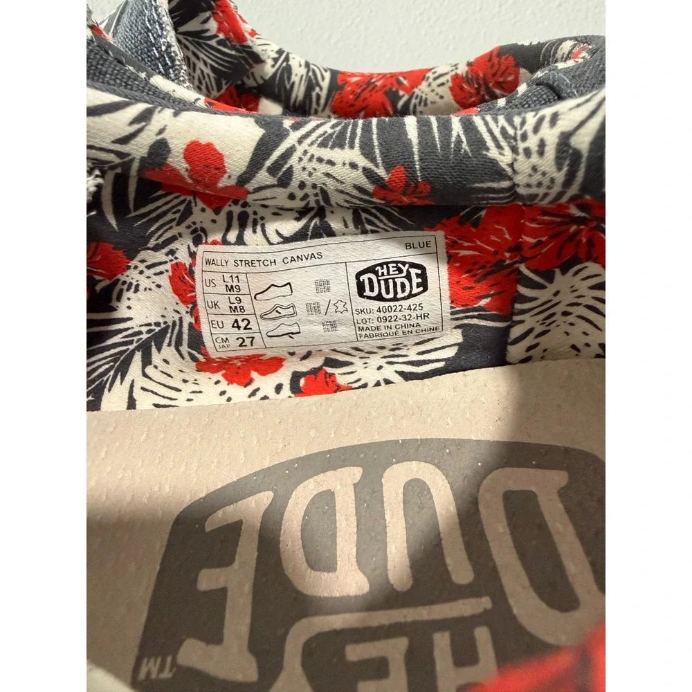 Hey Dude Men’s Navy Canvas